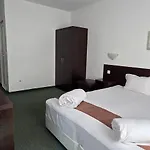 Family нouse -нotel Asai Hotel