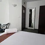 Family нouse -нotel Asai