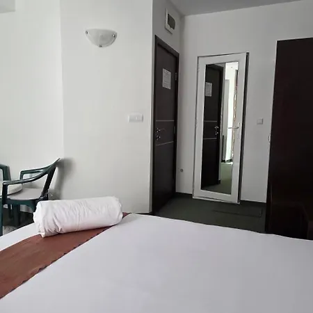 Family нouse -нotel Asai