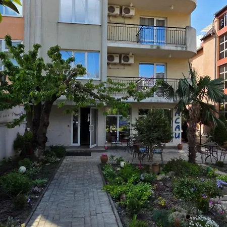 Family нouse -нotel Asai Ravda