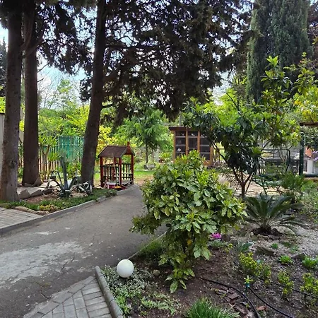 Family нouse -нotel Asai 2*