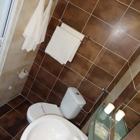 Family нouse -нotel Asai 호텔 라브다