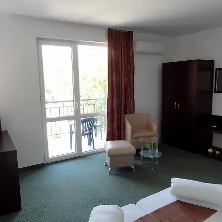 호텔 Family нouse -нotel Asai