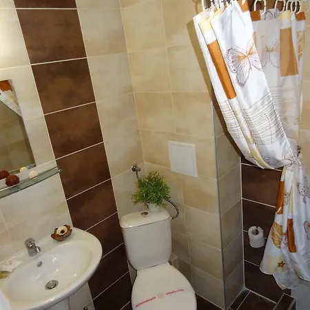 호텔 Family нouse -нotel Asai