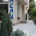 Family нouse -нotel Asai מלון רבדה