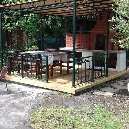 Family нouse -нotel Asai Ξενοδοχείο Ράβντα
