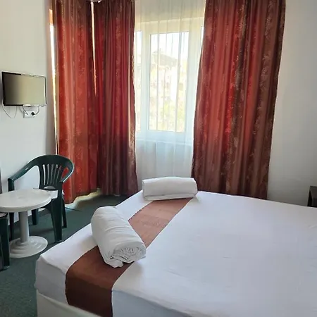 Family нouse -нotel Asai Otel