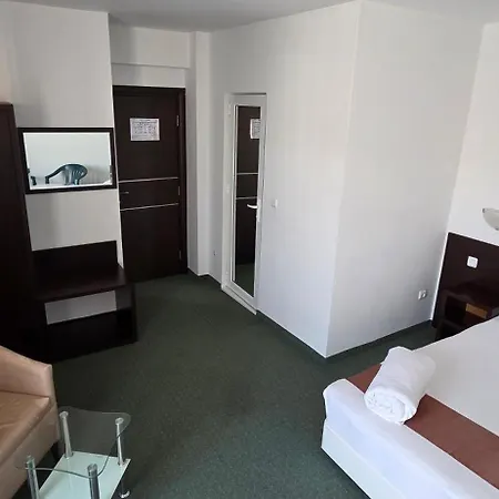 Otel Family нouse -нotel Asai Ravda