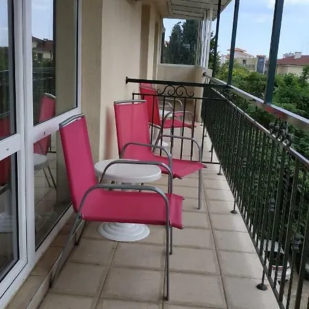 Otel Family нouse -нotel Asai 2*