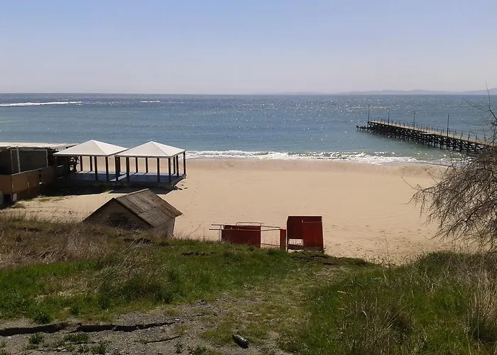 Хотел Family нouse -нotel Asai Равда