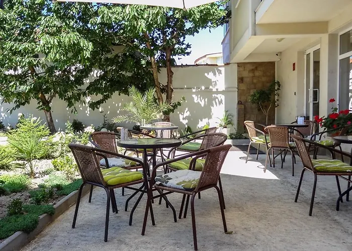 Family нouse -нotel Asai Равда