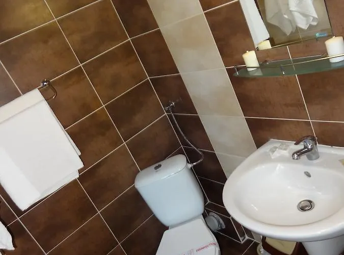 Хотел Family нouse -нotel Asai Равда